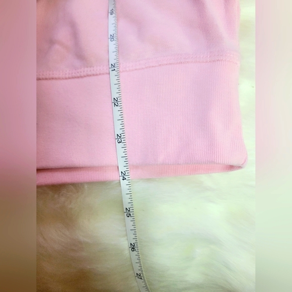 Levi's | Standard Crew Logo Sweatshirt | Blush Soft Pink | Womens Size XS - Picture 15 of 16